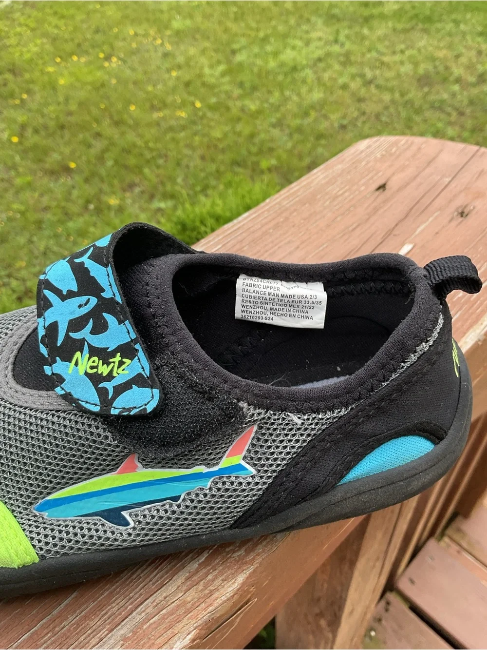Kids Quick-Dry Water Shoes - Green & Gray size 2-3 big kids